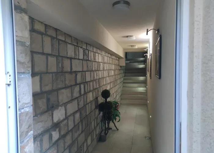 Tina Eth Apartment